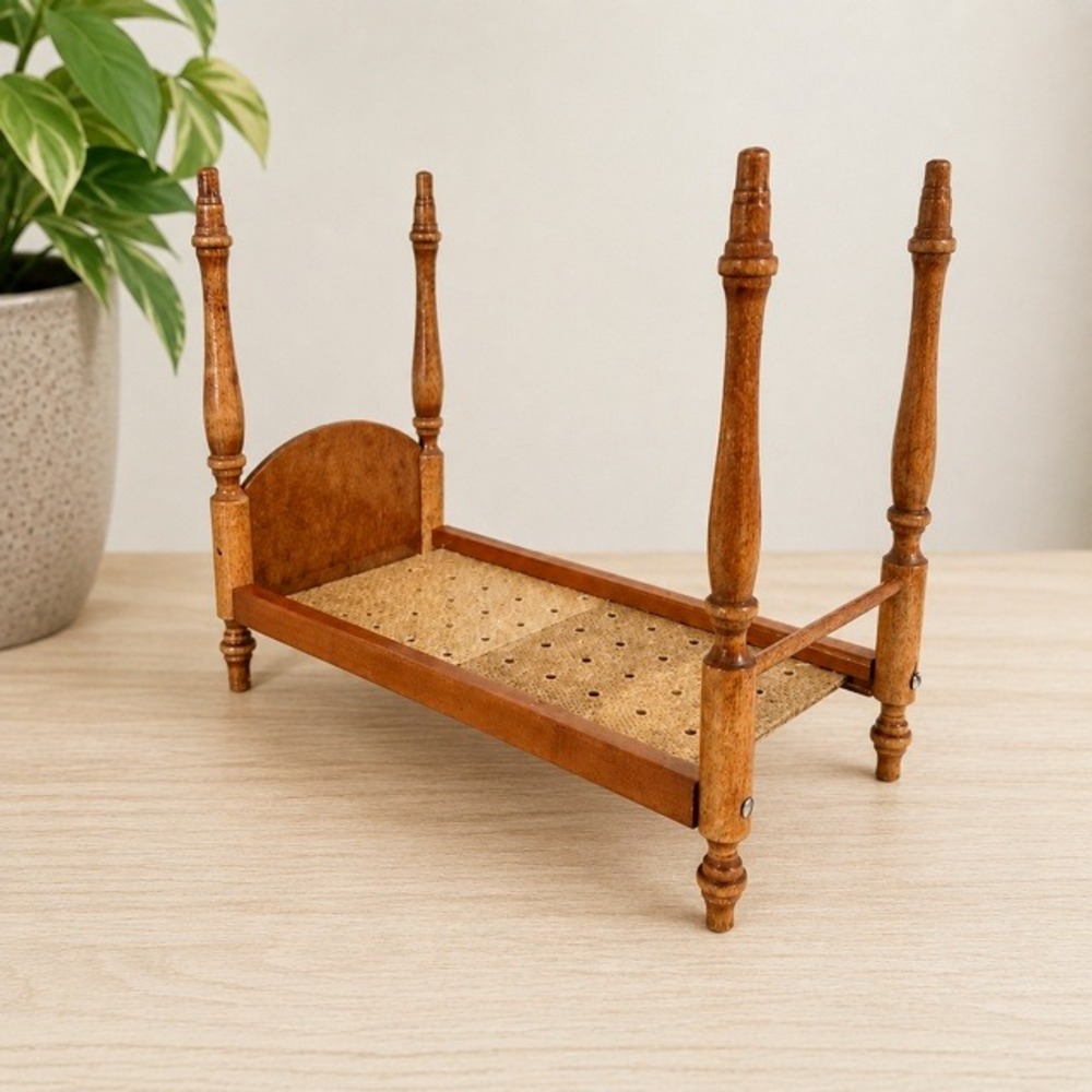 Vintage Miniature Wooden Bed Frame Doll Bed Plant Stand Display Decor 13"‎